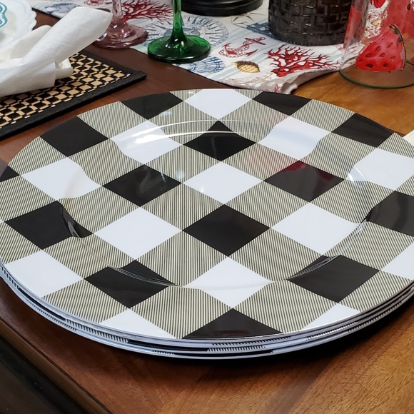 Hobby Lobby Dining 6 Buffalo Plaid Chargers Poshmark